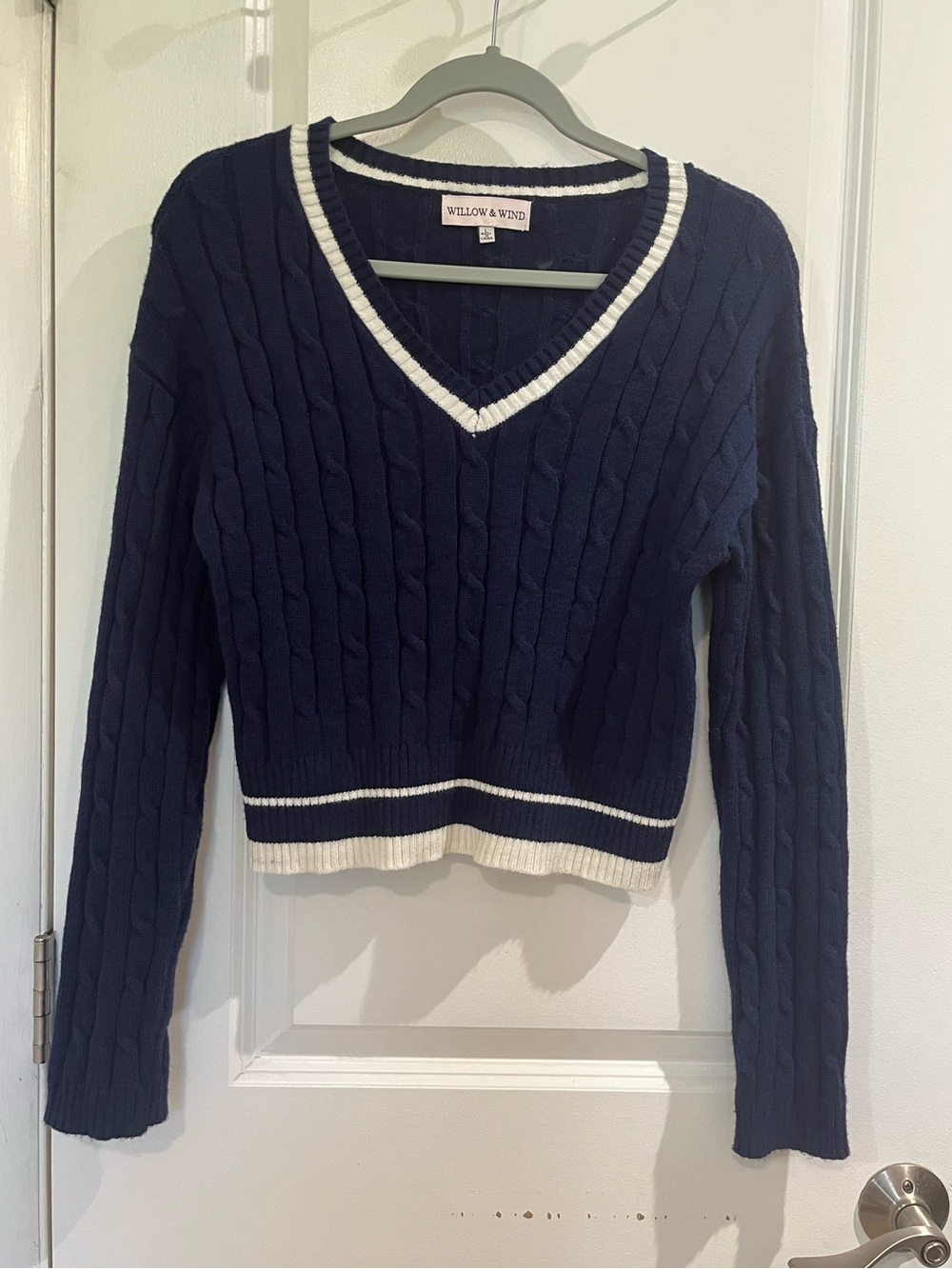 Willow & Wind Cable Knit V-Neck Varsity Crop Sweater Sz L Navy Preppy Tenniscore